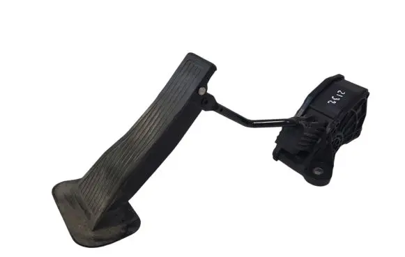 Honda Civic Accelerator throttle pedal JM07A J20010000008205