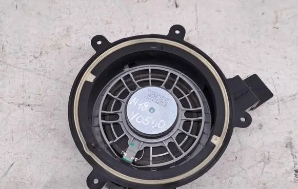 Citroen C3 High frequency speaker in the rear doors 9809320280