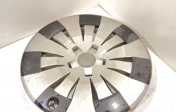 Audi A3 S3 8V R16 wheel hub/cap/trim 8V0601147A