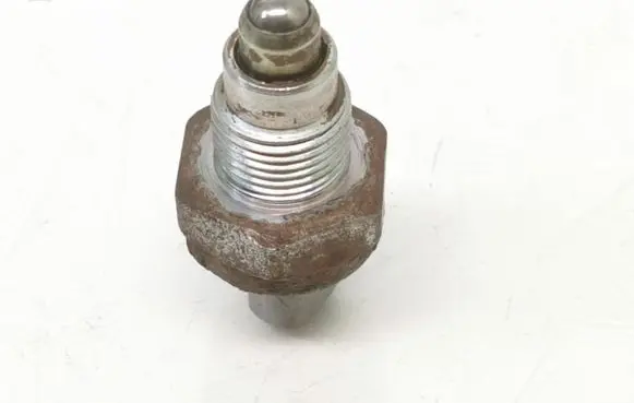 Toyota Avensis T250 Reversing light switch sensor 
