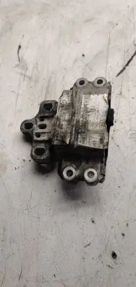 Seat Alhambra (Mk2) Engine mount bracket 5n0199262f