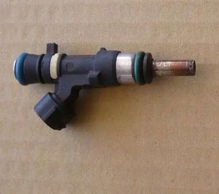Mitsubishi Lancer X Fuel injector 1465A029