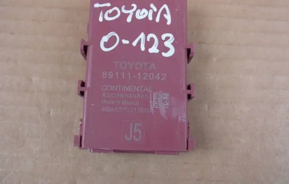 Toyota RAV 4 (XA50) Gateway control module 8911112042