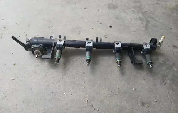 Ford Fiesta Fuel main line pipe 5S6G9H487AA
