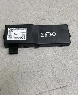 Opel Insignia A Antenna control unit 13503204