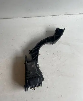 Volvo S40 Accelerator throttle pedal 4M519F836AH