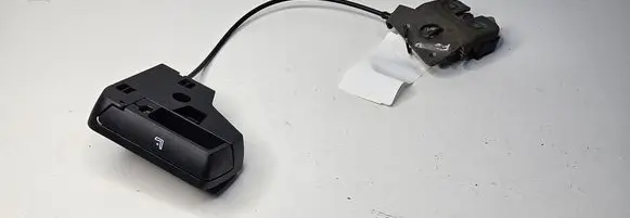 BMW 2 F22 F23 Seat back rest lock catch 7112864