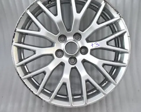 Ford Escort R19 alloy rim 