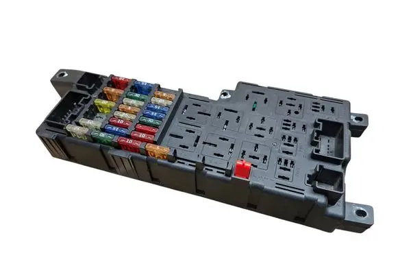 Volvo XC70 Fuse module 8678449