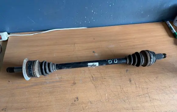 BMW 5 F10 F11 Rear driveshaft 7581028 0253121687142A 3367321