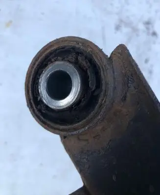 Subaru B9 Tribeca Rear control arm
