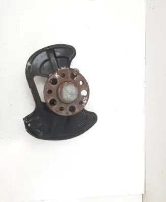 Mercedes-Benz E C207 W207 Front wheel hub A2044200744