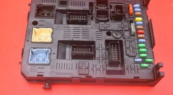 Peugeot 308 Fuse box set 9664059080