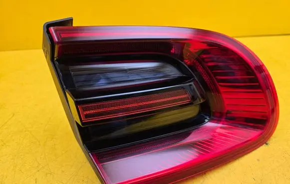 Porsche Macan (95B) Tailgate rear/tail lights 95B945093F