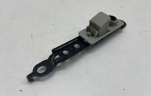 Toyota Hilux VIII Seat belt adjustment rail 190421 1126434