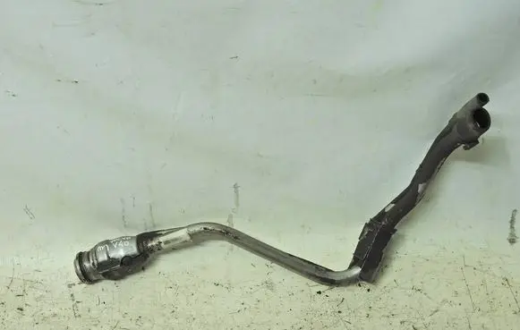 Volvo V40 Fuel tank filler neck pipe 