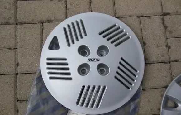 Fiat Tipo R14 wheel hub/cap/trim 7645829