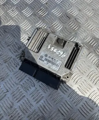 Volkswagen Touran I Engine control unit/module 03G906021KF 1039S15971 0281013199