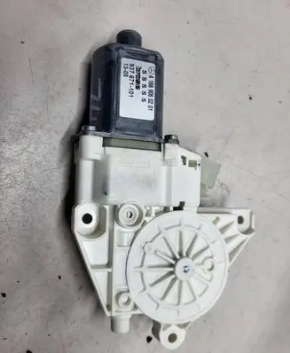 Mercedes-Benz ML W166 Front door window regulator motor A1669060201