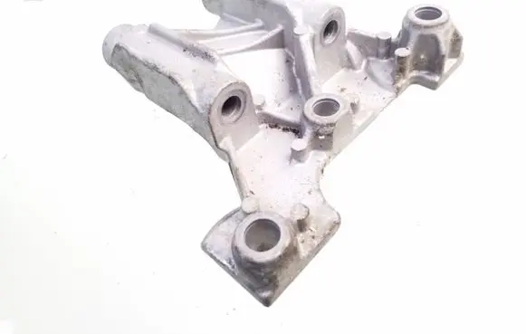 Volkswagen Transporter - Caravelle T5 Engine mounting bracket 070199343A