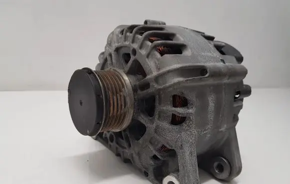 Opel Crossland X Generator/alternator 9670899580 2610711D TG12C106