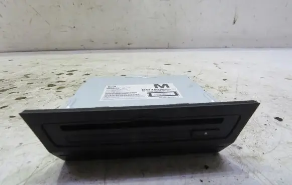 Navigation unit CD/DVD player