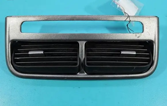 Fiat Grande Punto Dash center air vent grill 735386327 IMPRK1519520
