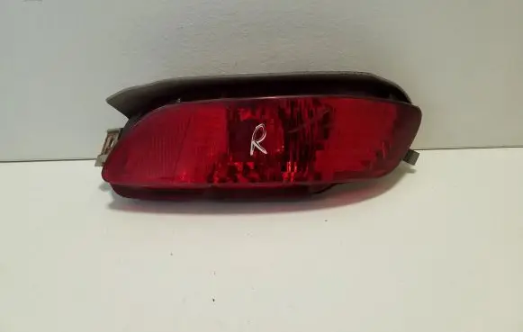 Lexus RX 330 - 350 - 400H Rear fog light KOITO4831 4831 E138568
