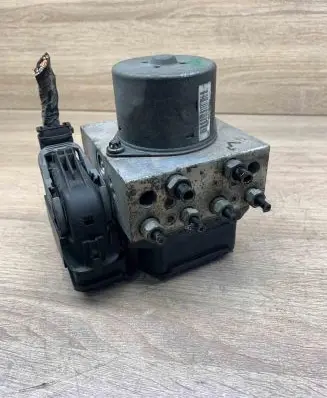 Ford Mondeo MK IV ABS Pump 7G912C405AA