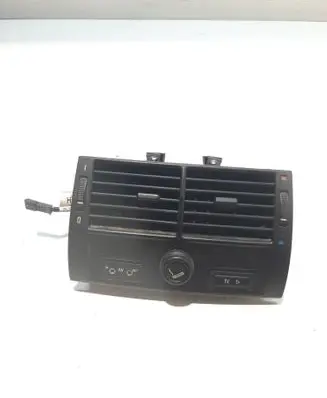 BMW X3 E83 Rear air vent grill 8409081 8370910