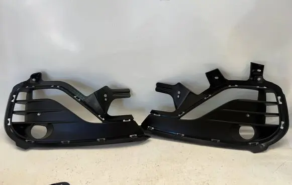Hyundai i30 Front bumper lower grill 86564G4AE0 86563G4AE0