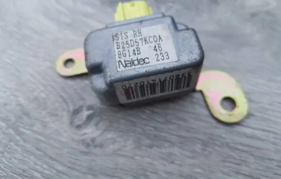 Mazda 323 Airbag deployment crash/impact sensor B25D57KC0A 8G14B 04Z017L40855