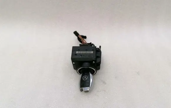 Mercedes-Benz CLS AMG C219 Ignition lock A2115452308