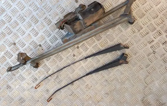 BMW 5 E28 Front wiper linkage 0390241093