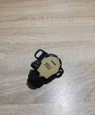Toyota Prius (XW30) Brake pedal sensor switch 8951047020 5L0806