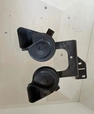 Audi A6 S6 C6 4F Horn signal 03881165 001164 024148