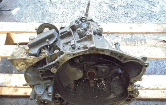 Peugeot 307 CC Manual 4 speed gearbox 20DP13