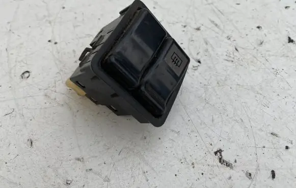 Toyota Corolla E90 Windscreen/window heater switch 185509