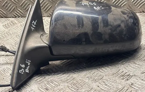 Audi A4 S4 B6 8E 8H Front door electric wing mirror 50011