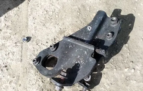 Mercedes-Benz Sprinter W901 W902 W903 W904 Other engine bay part