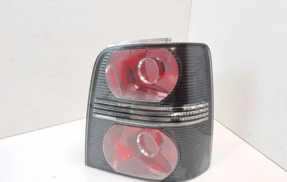 Volkswagen Touran I Rear/tail lights 1T0945096P 1T0945112 1T0945258D