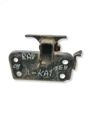 Toyota RAV 4 (XA30) Engine mount bracket 84685