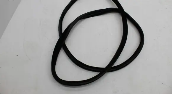 Infiniti Q30 Rubber seal loading door 600791