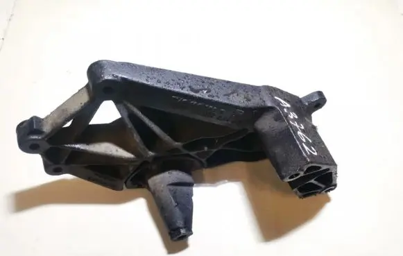 Ford Galaxy Engine mounting bracket 7m0199308e 99vw6a002aa