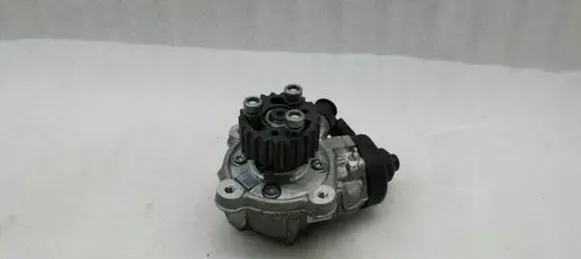 Audi A4 S4 B8 8K Fuel injection high pressure pump 03L130755AC