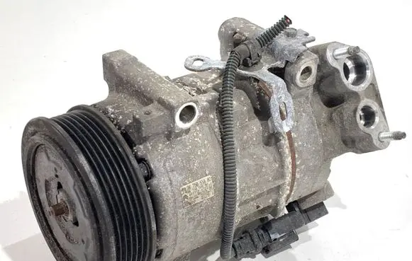 Citroen C4 Cactus Air conditioning (A/C) compressor (pump) 9675655880