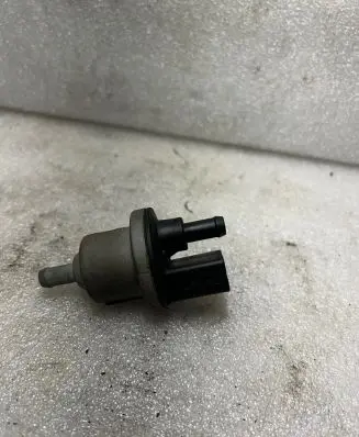 Audi A3 S3 8P Valve vacuum 058133517B 2580115A