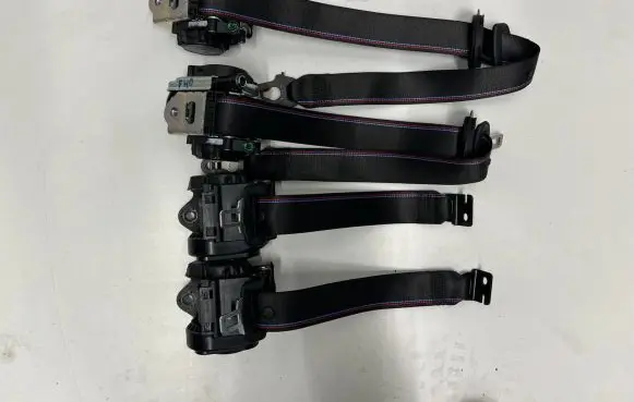 BMW 1 F40 Set of seat belts 