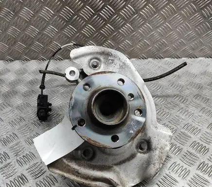 BMW i3 Front wheel hub 6852160