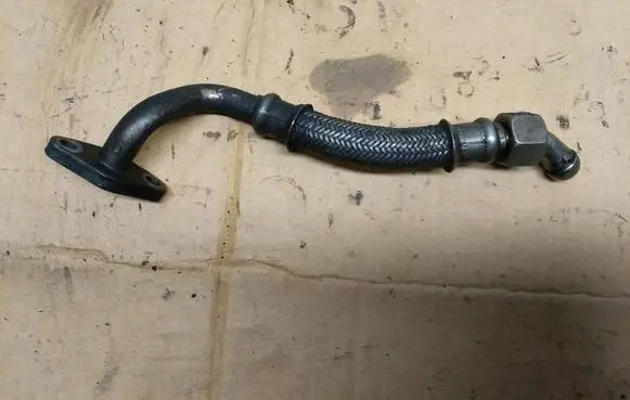 Audi A4 S4 B6 8E 8H Turbo turbocharger oiling pipe/hose 028145716A